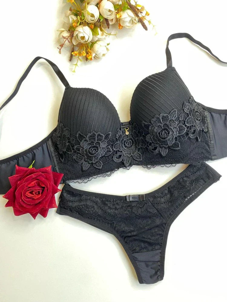 Lace Embroidery Bra Set Women Plus Size Push Up Underwear Set Bra And Panty Set