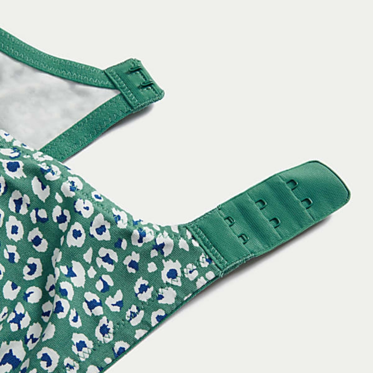 4-Pack Lightweight Push-Up Padded Bras – Comfort & Lift | PB-15