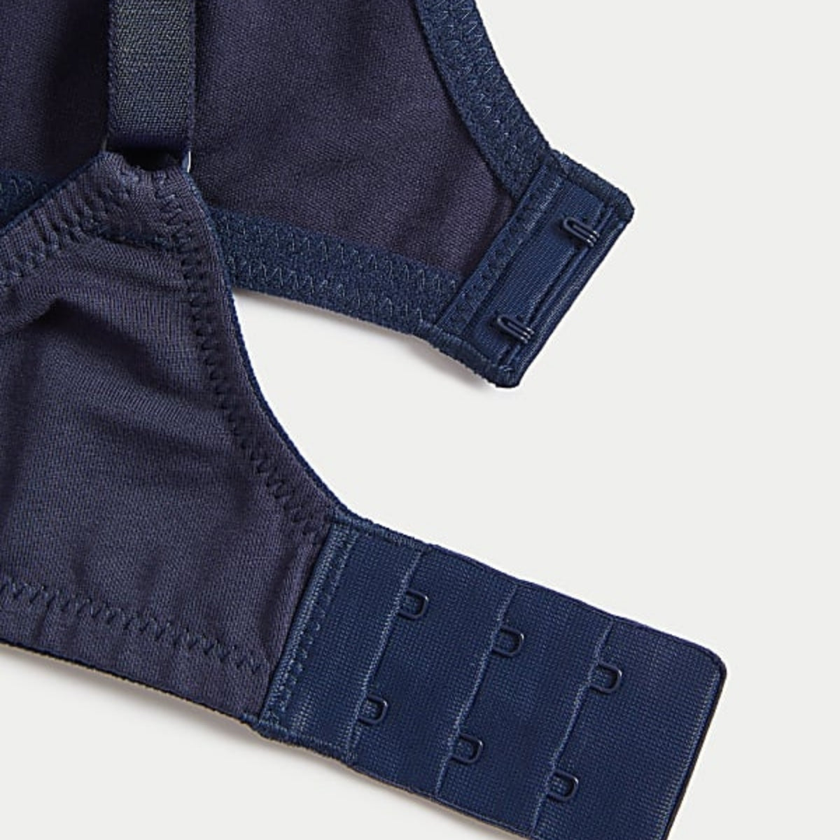 4-Pack Lightweight Push-Up Bras with Padding – Perfect Fit | PB-04