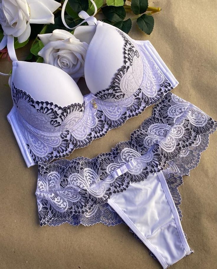 Abetteric Women Splicing Cute Lace Hem Bra Set?